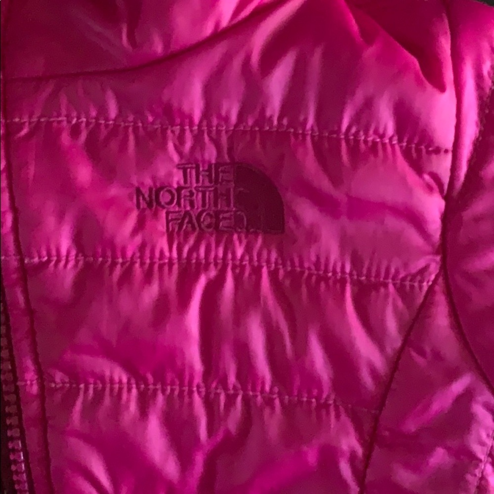North Face reversible coat. Size 6-12months